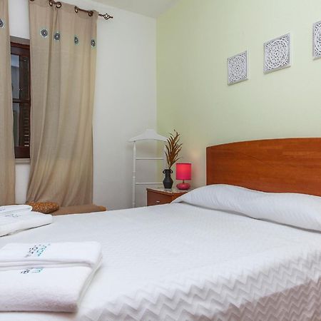 J - Casa Do Farol Guesthouse Лагуш Номер фото