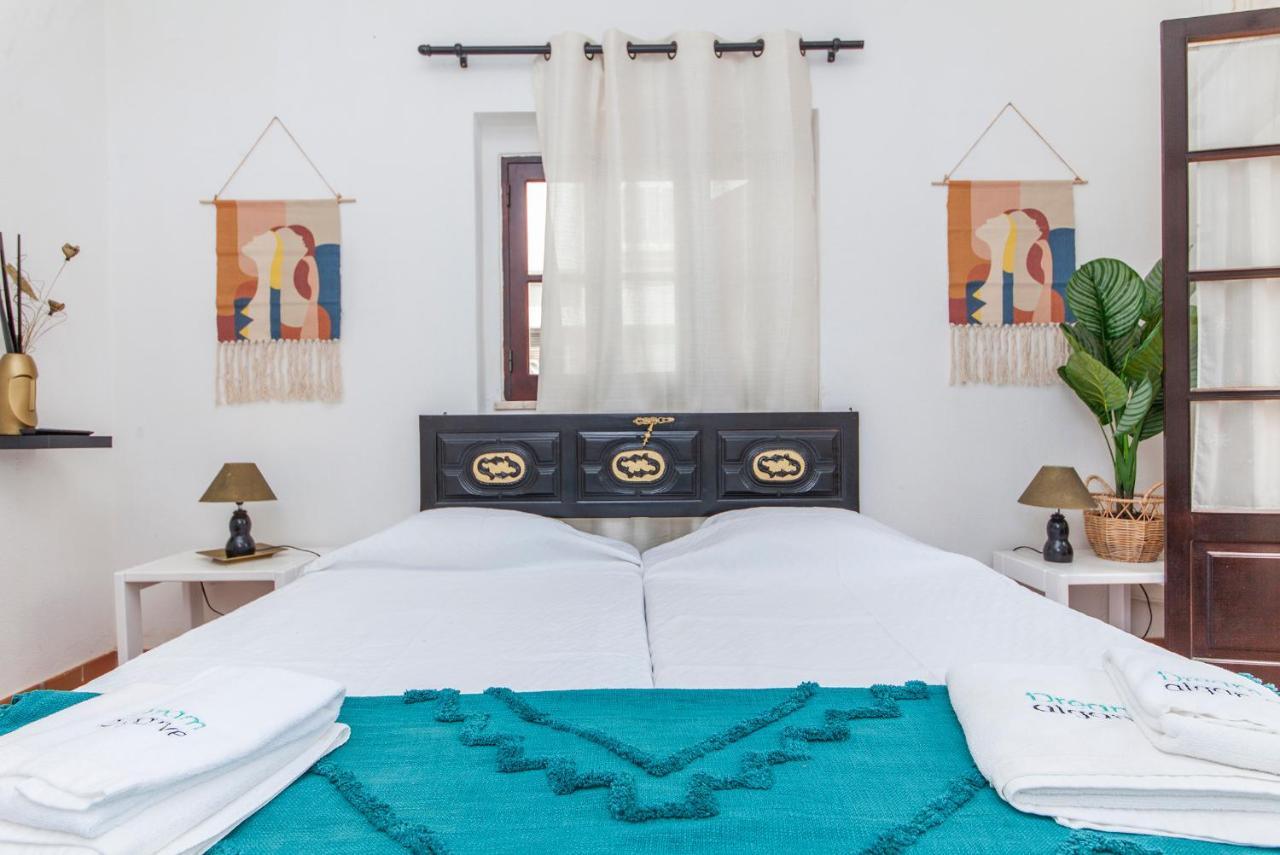 J - Casa Do Farol Guesthouse Лагуш Экстерьер фото