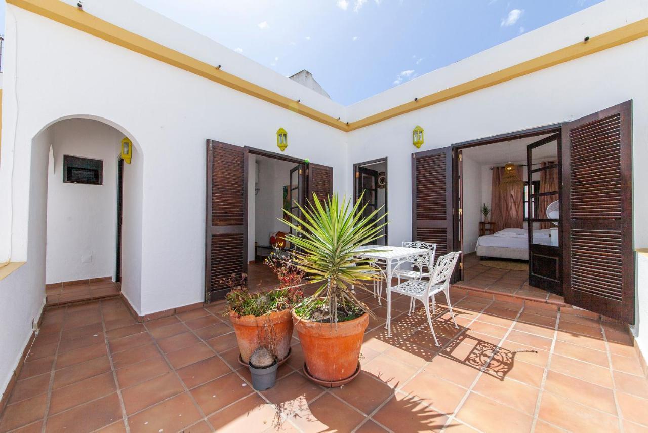 J - Casa Do Farol Guesthouse Лагуш Экстерьер фото