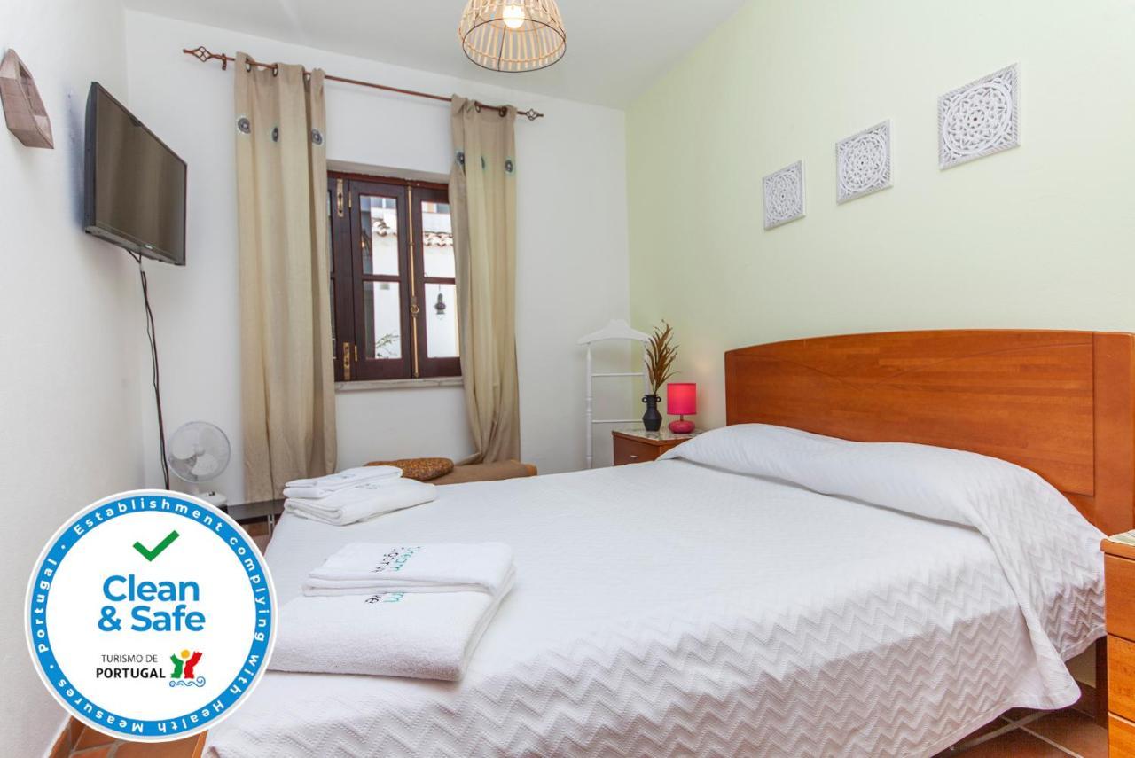 J - Casa Do Farol Guesthouse Лагуш Номер фото