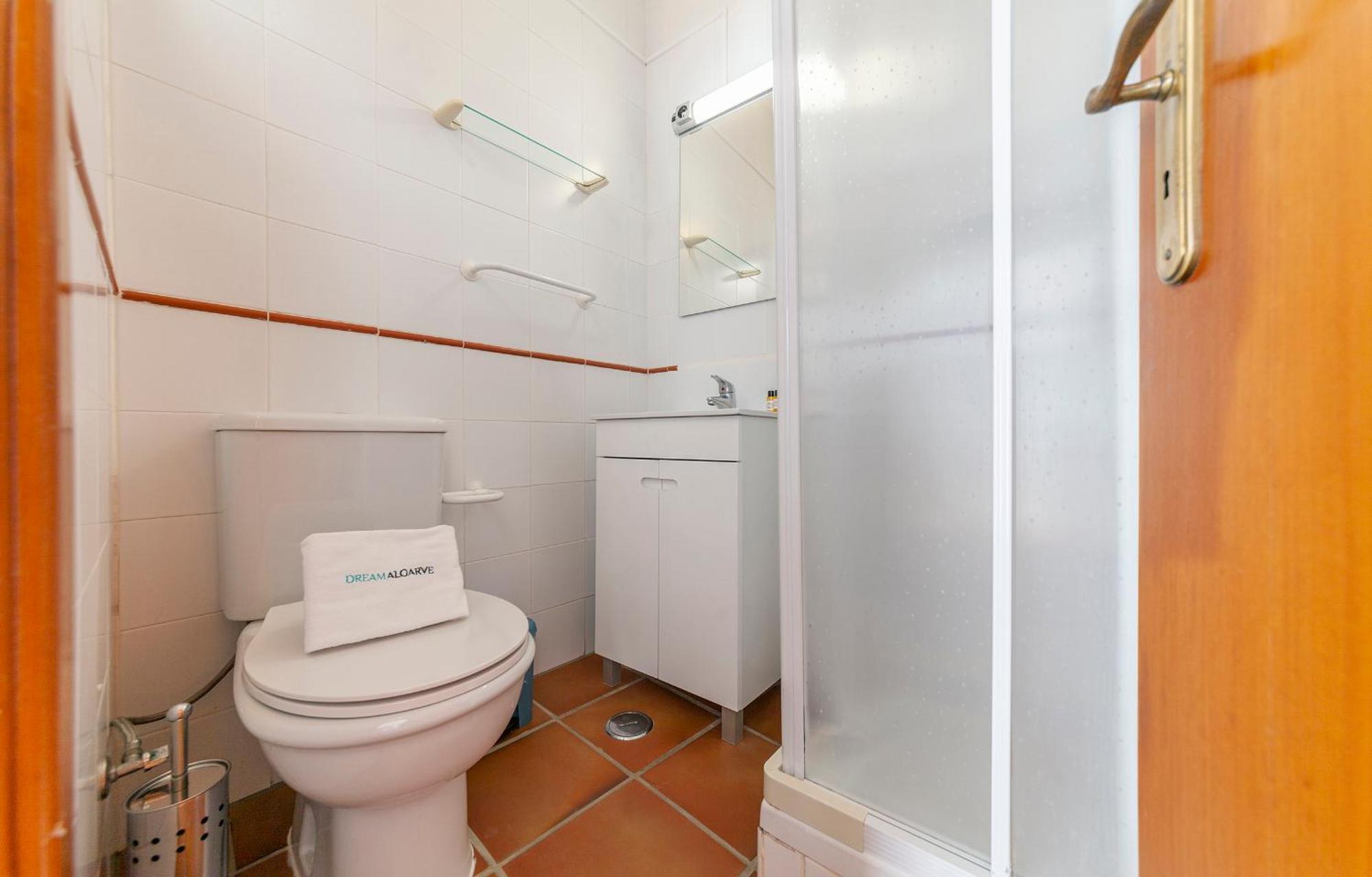 J - Casa Do Farol Guesthouse Лагуш Номер фото