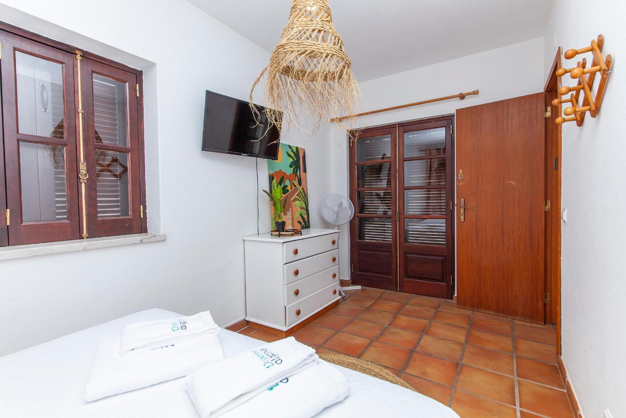 J - Casa Do Farol Guesthouse Лагуш Номер фото