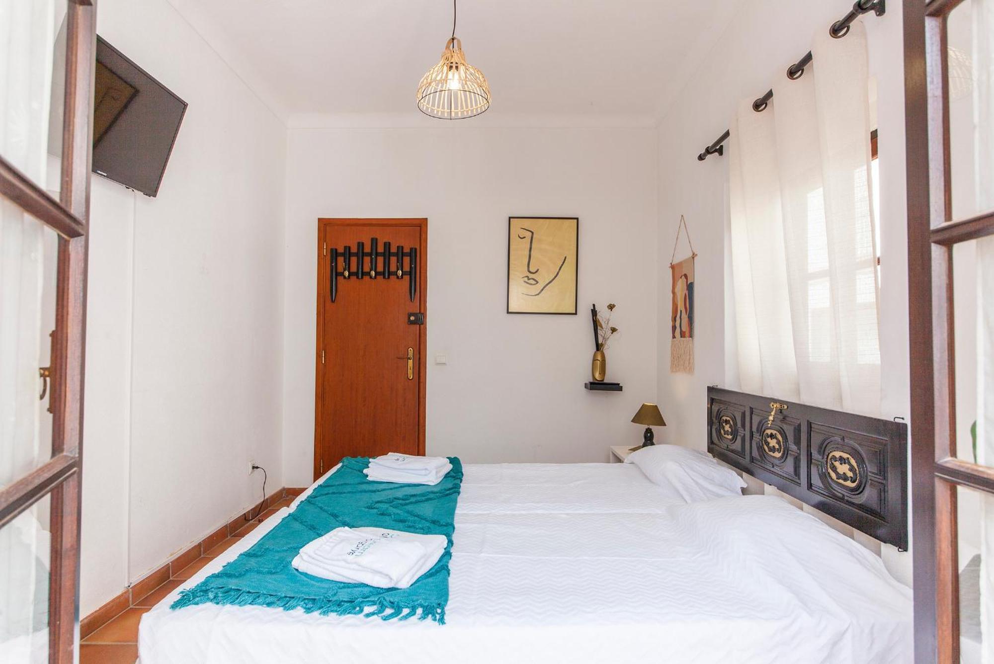 J - Casa Do Farol Guesthouse Лагуш Номер фото